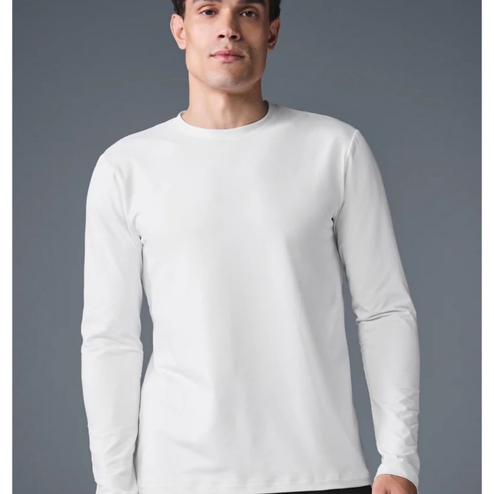 ALO YOGA Classic White Men's Long Sleeve Shirt